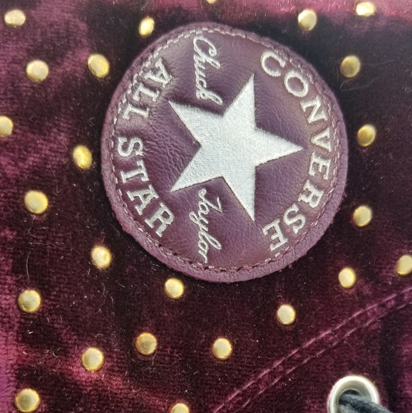 Converse - Picture 4 of 4